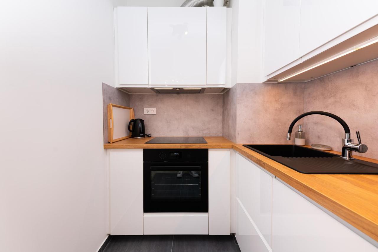 Westside Apartments By Urbanrent Budapeşte Dış mekan fotoğraf