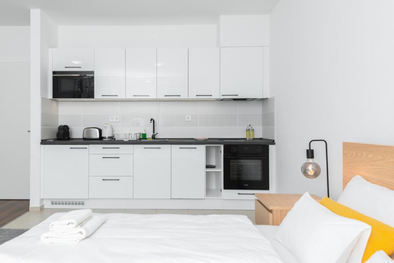 Westside Apartments By Urbanrent Budapeşte Dış mekan fotoğraf
