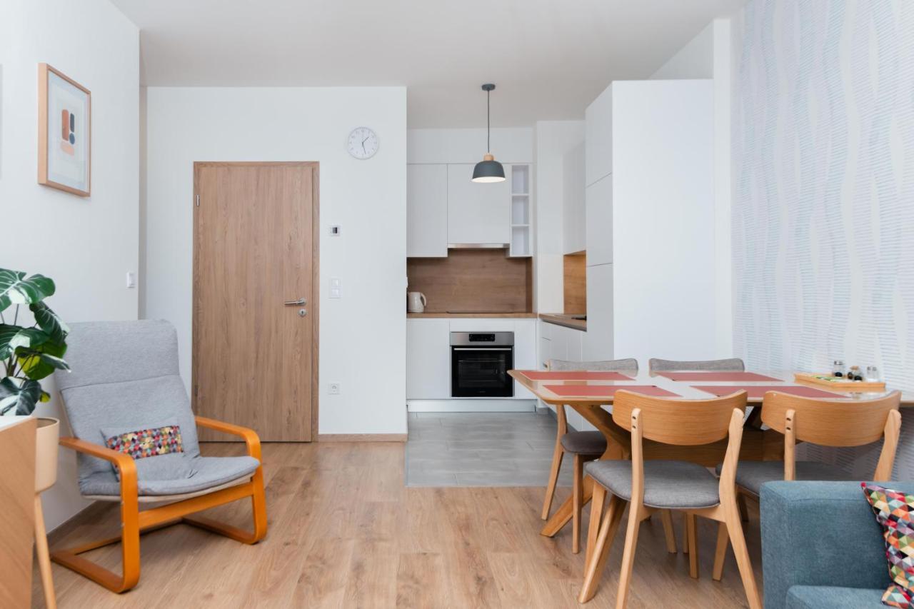 Westside Apartments By Urbanrent Budapeşte Dış mekan fotoğraf