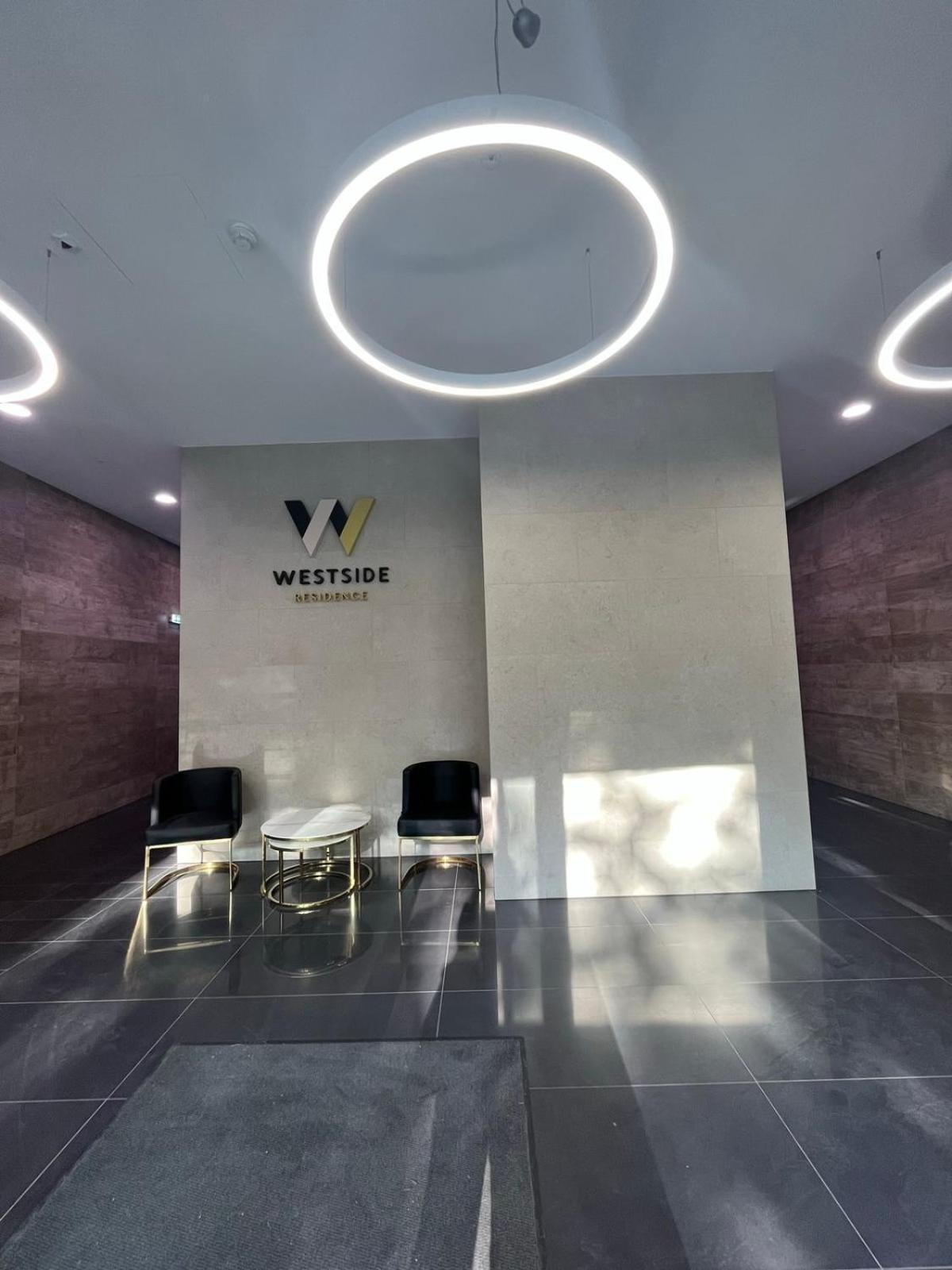 Westside Apartments By Urbanrent Budapeşte Dış mekan fotoğraf